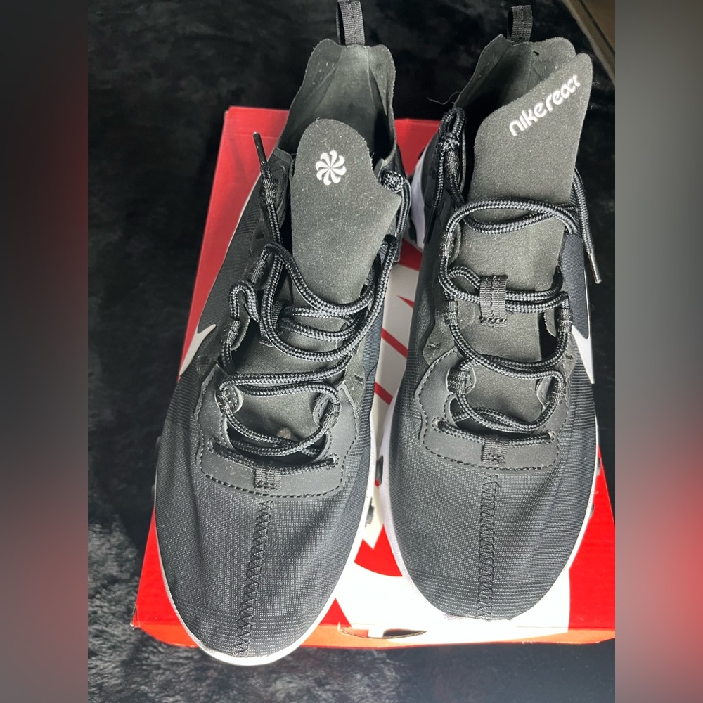 Nike React Element 54 Men's 10.5 in Black Good Condition